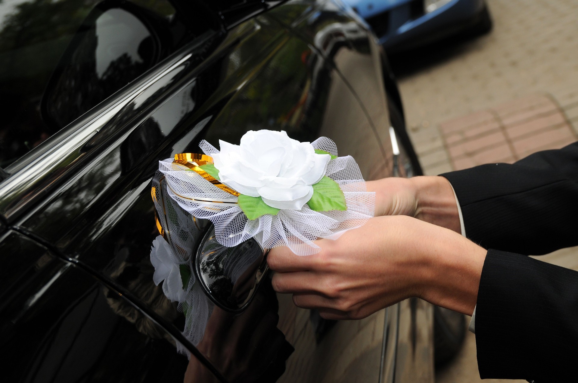 Man decorates a car